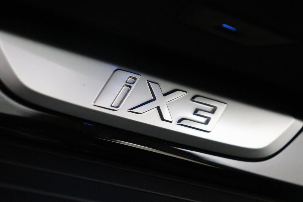 BMW iX3 32