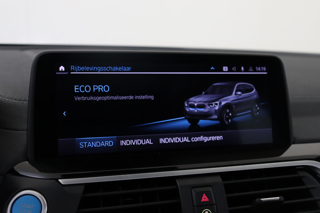 BMW iX3 39