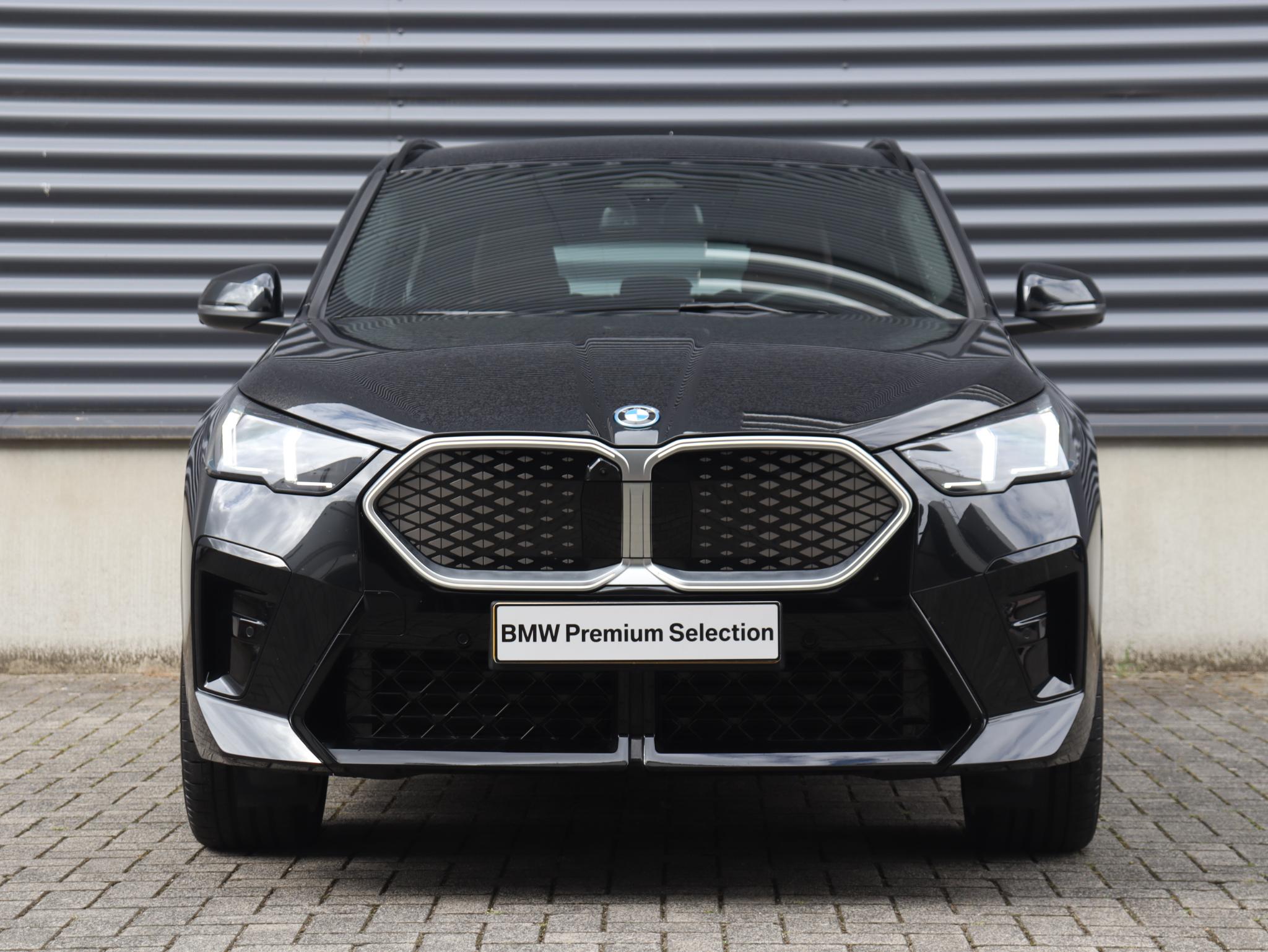 BMW iX2 eDrive20 - Afbeelding 3