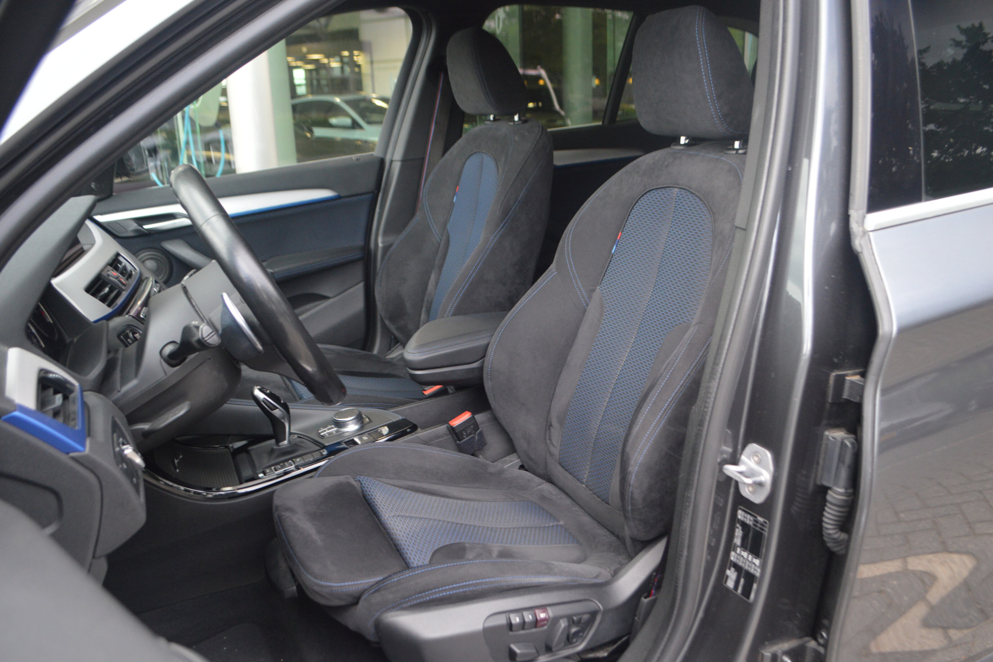 BMW X1 6