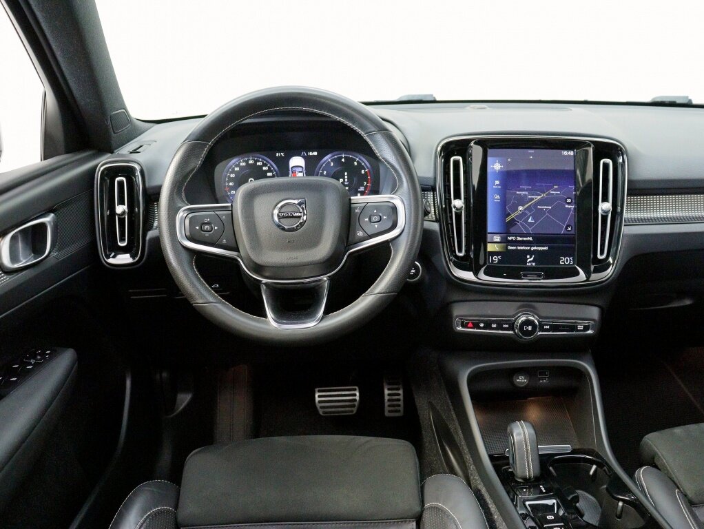 Volvo XC40 1.5 T3 Inscription | Navi | Elek. trekhaak | Panoramadak - Afbeelding 3