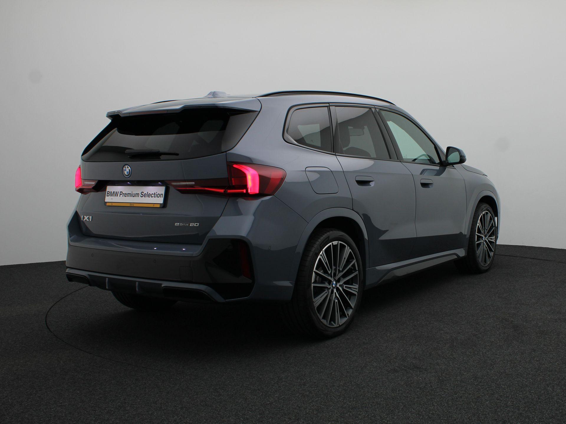 BMW iX1 eDrive20 - Afbeelding 2