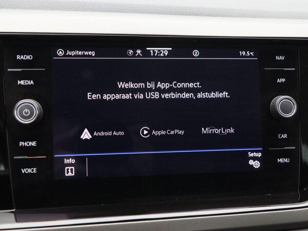 Apple Carplay/Android Auto