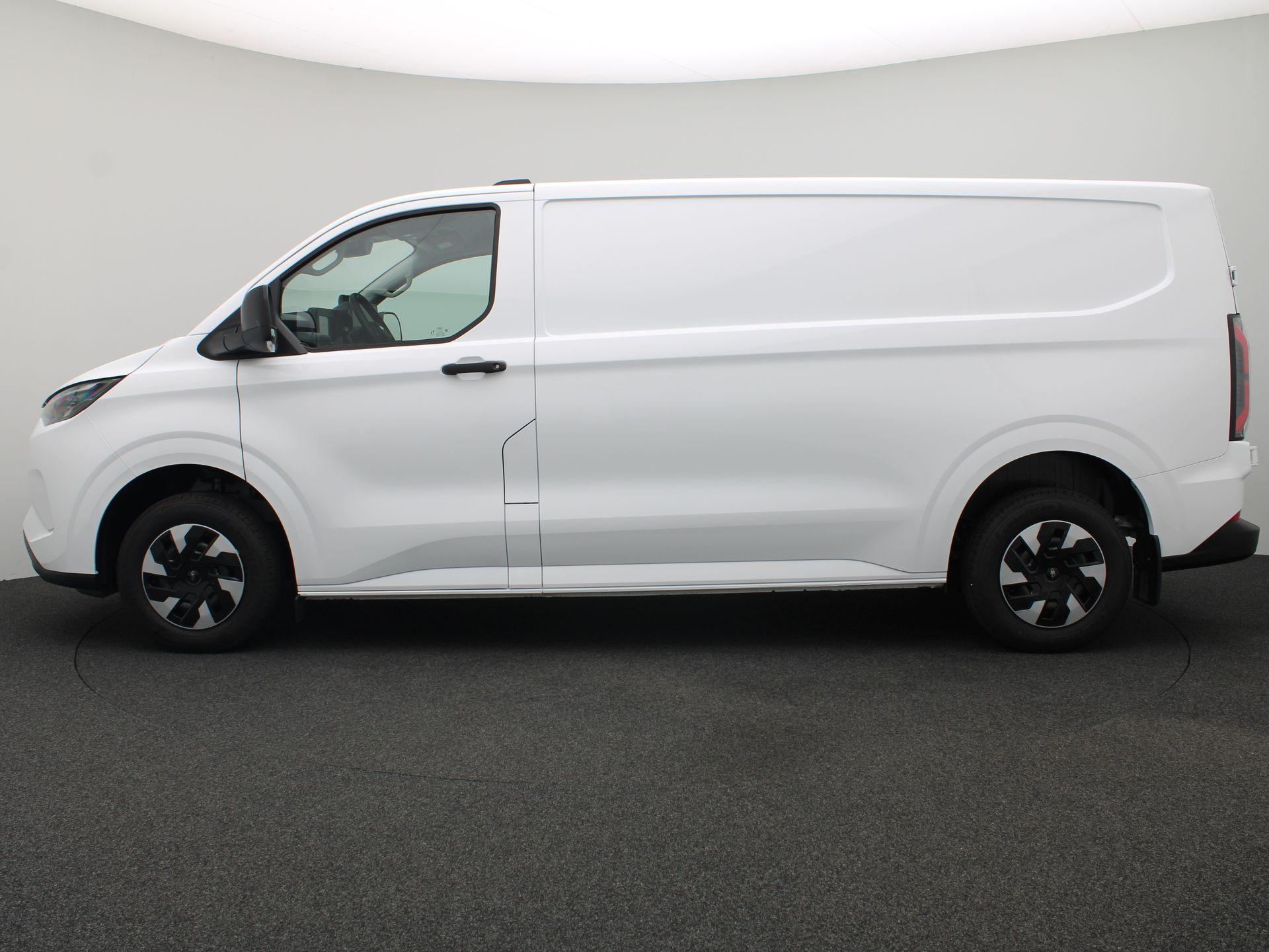 Ford E-Transit Cust. 340 L2H1 Trend 71 kWh 136PK Aut. - Afbeelding 3