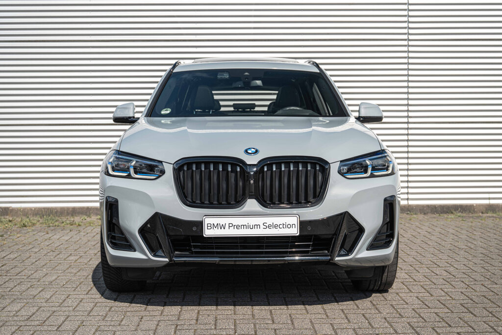 BMW X3 7
