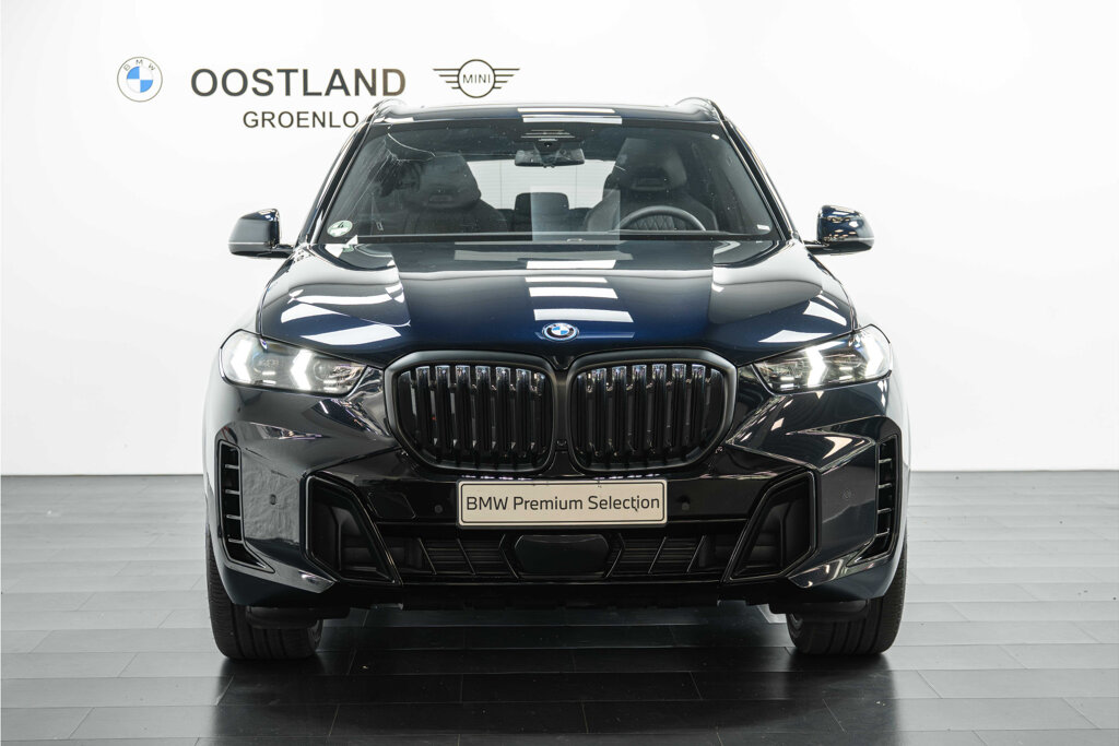 BMW X5 8