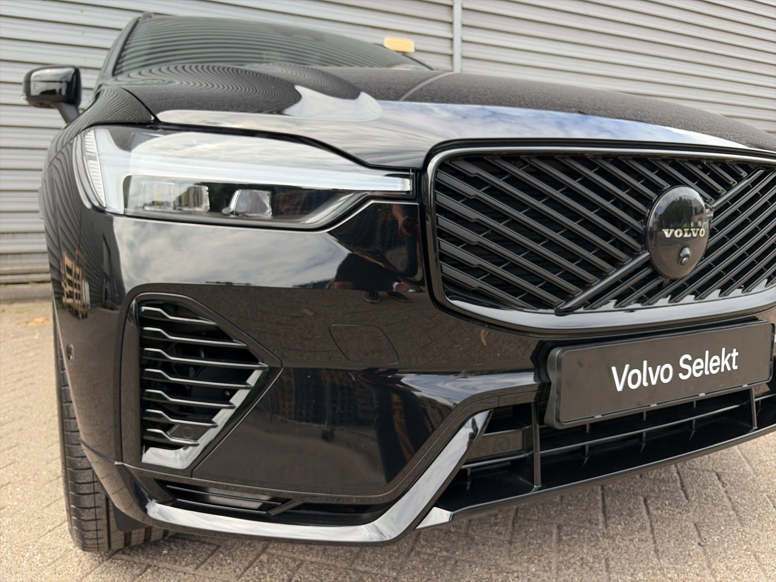 Volvo XC60 T6 Plug-in AWD Plus Black Edition - Afbeelding 4