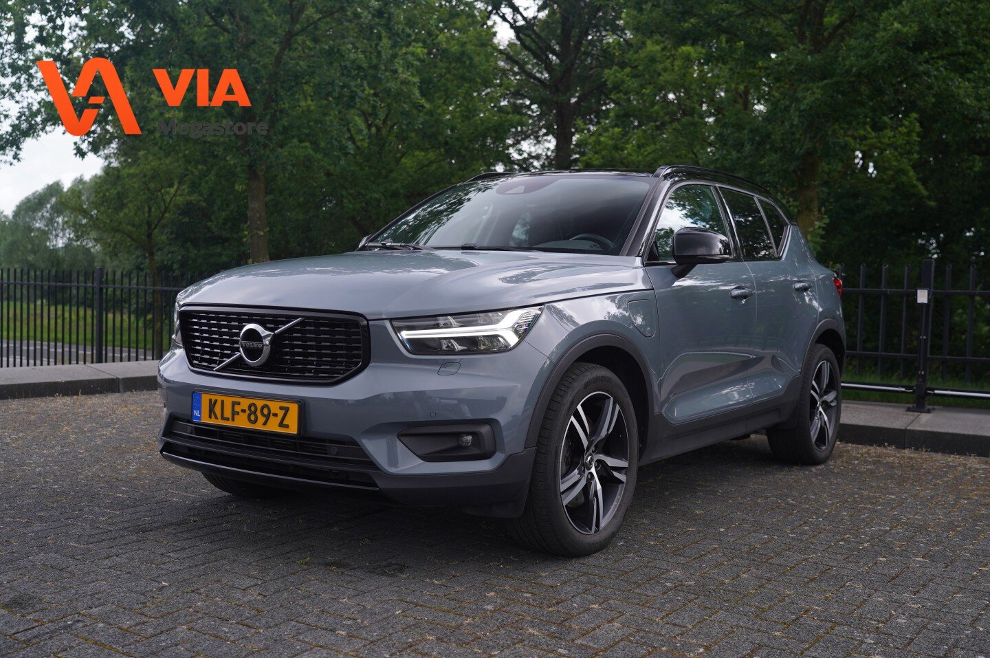 Volvo XC40 1.5 PHEV T5 | Recharge | R-design | Dig. Cockpit | Trekhaak | LED | Adaptive Cruise | Camera | 19" LM