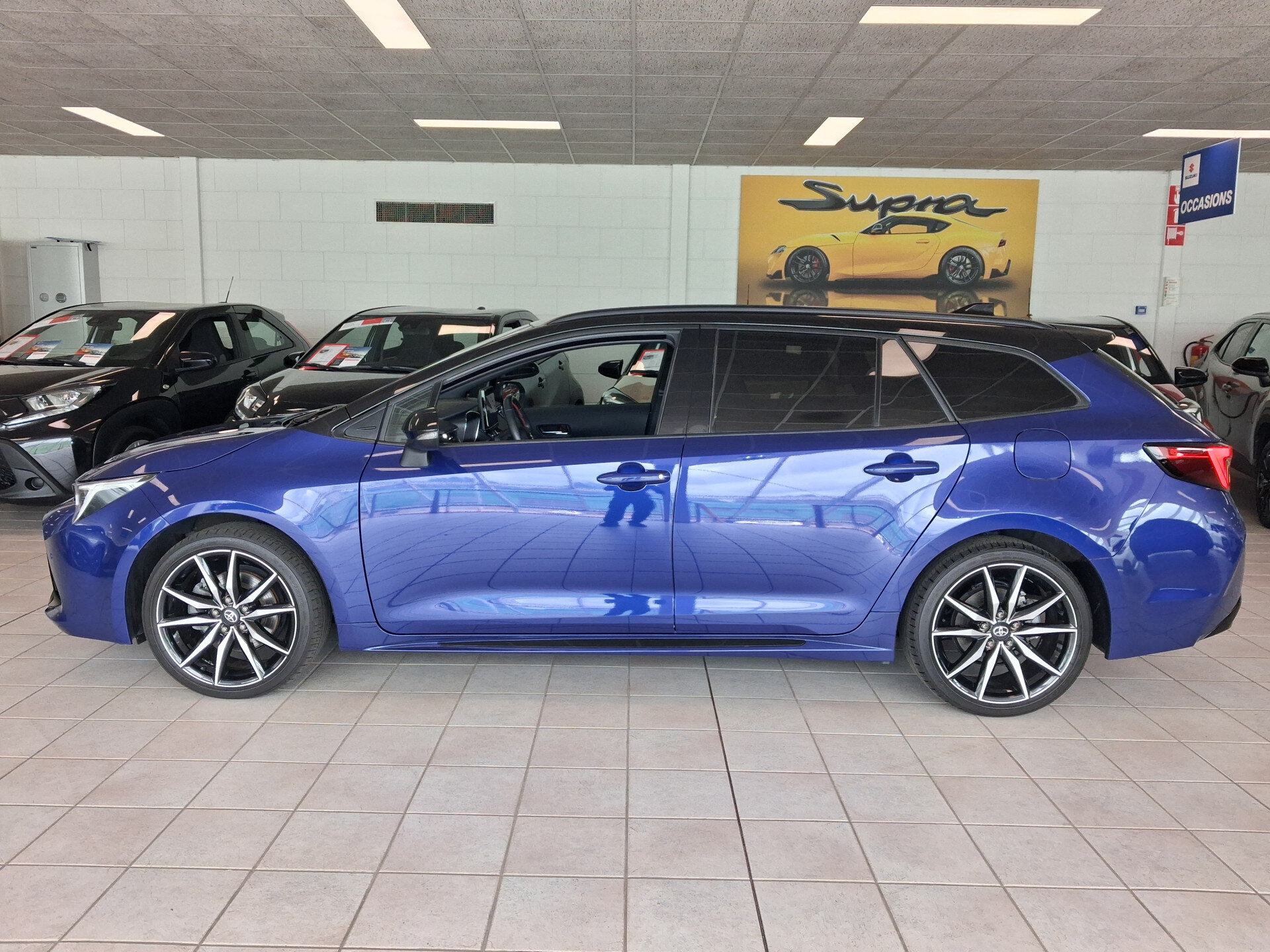 Toyota Corolla Touring Sports Hybrid 200 GR Sport Plus - Afbeelding 2