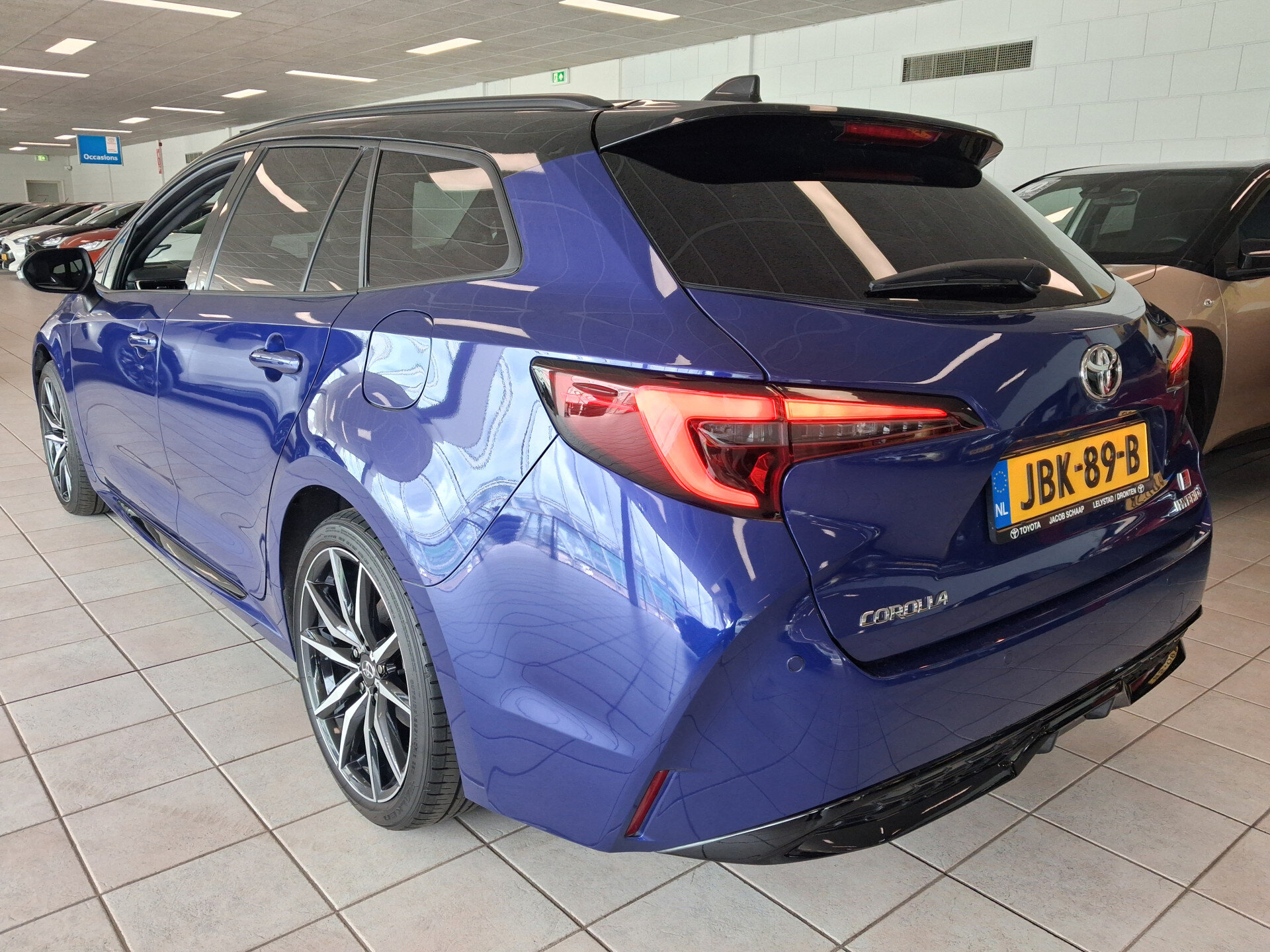 Toyota Corolla Touring Sports Hybrid 200 GR Sport Plus - Afbeelding 3