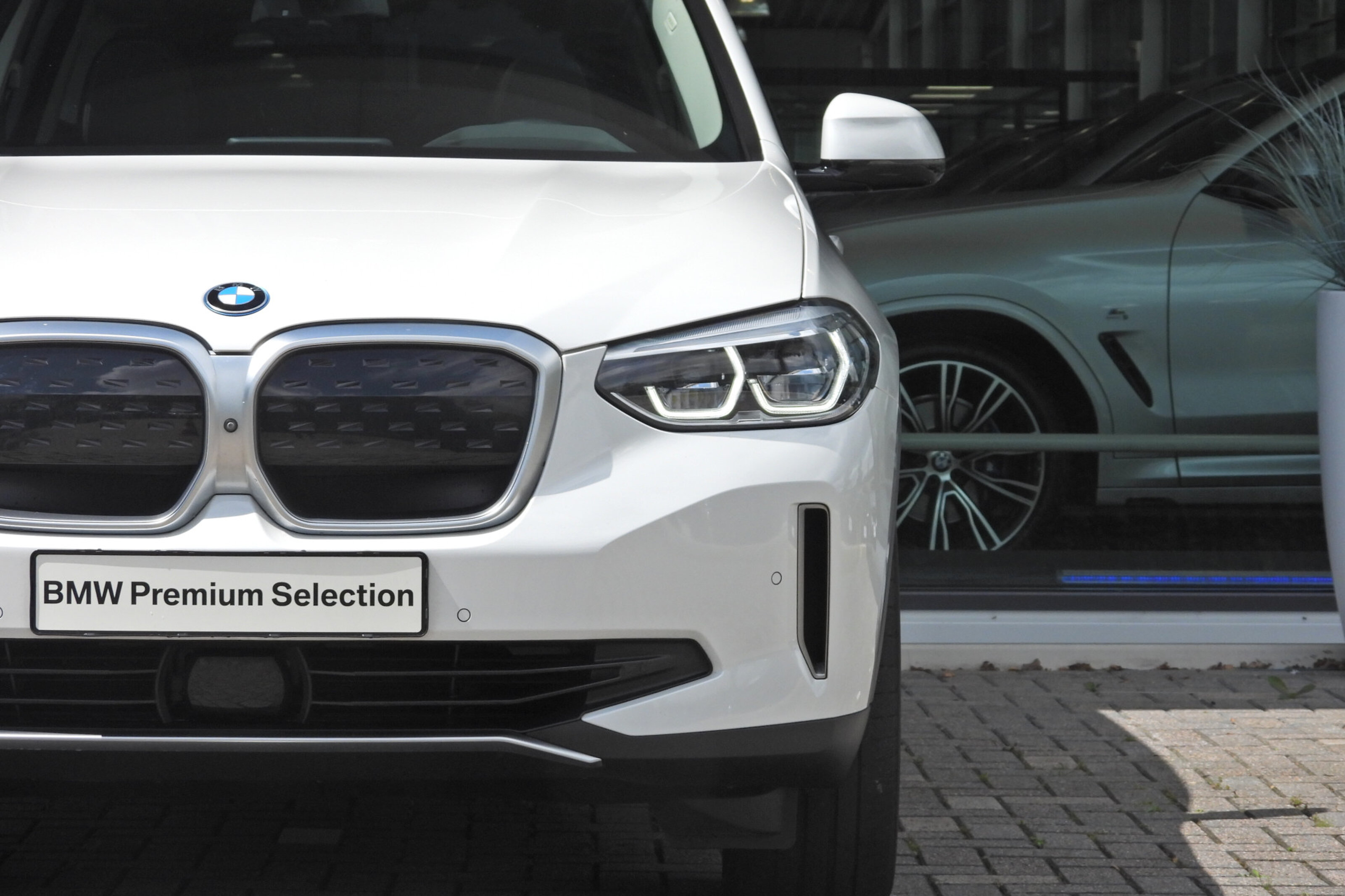 BMW iX3 7