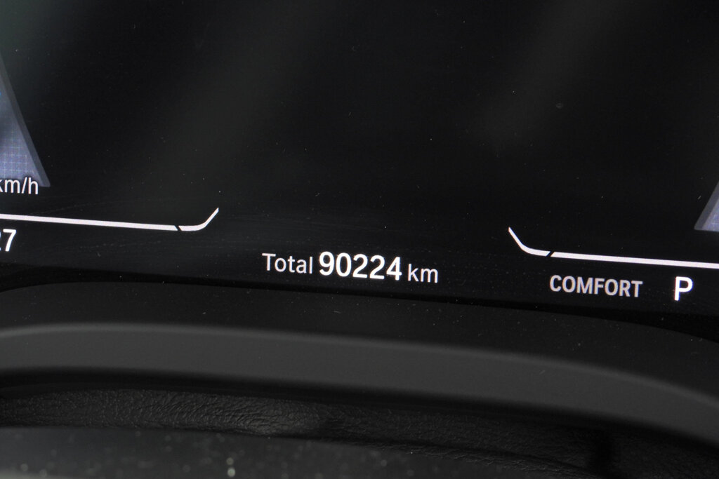 BMW iX3 39
