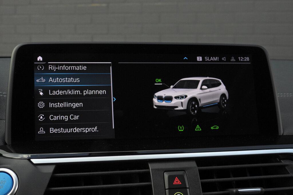 BMW iX3 44