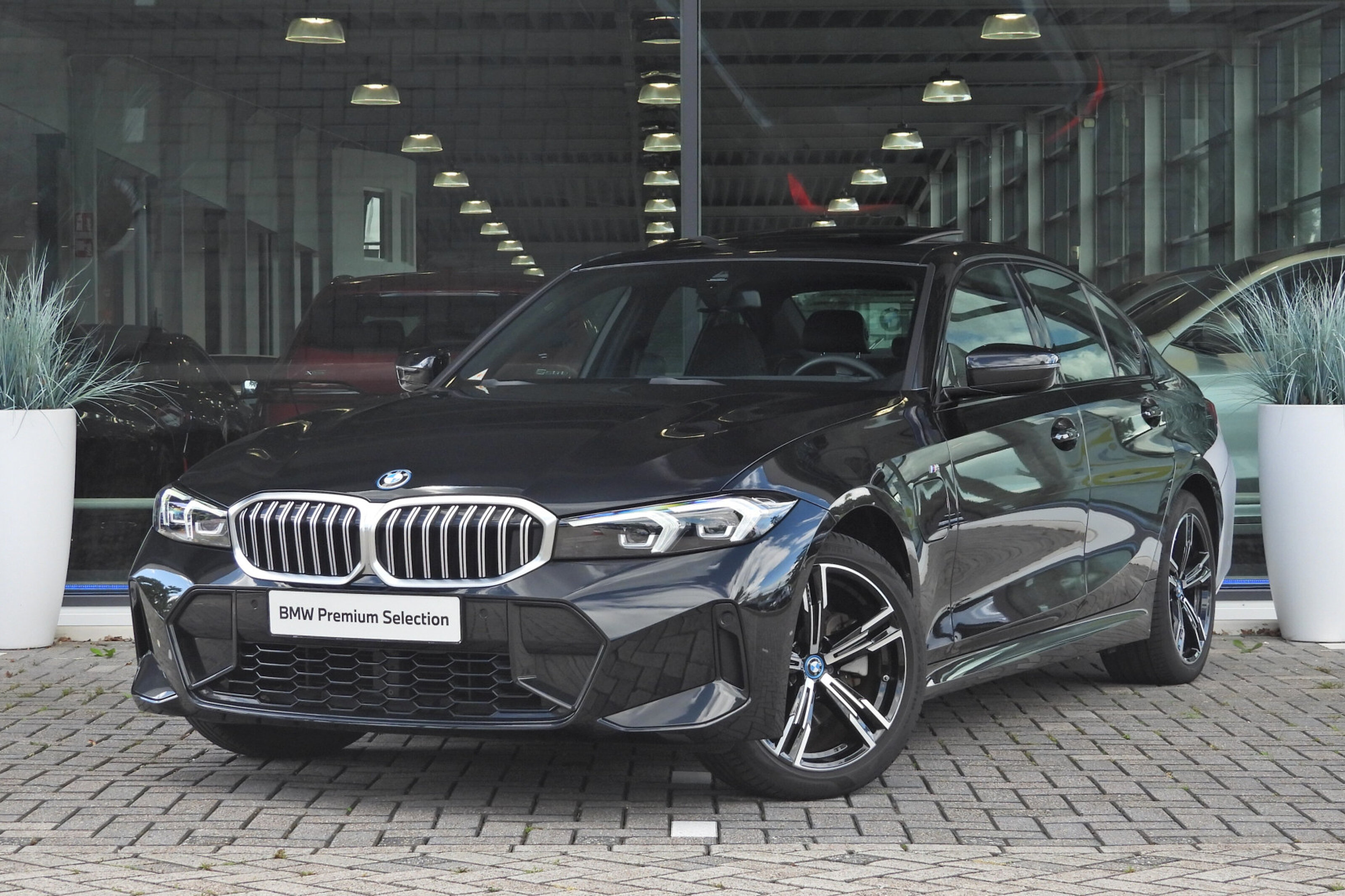 BMW 3 Serie 320e M Sport Automaat