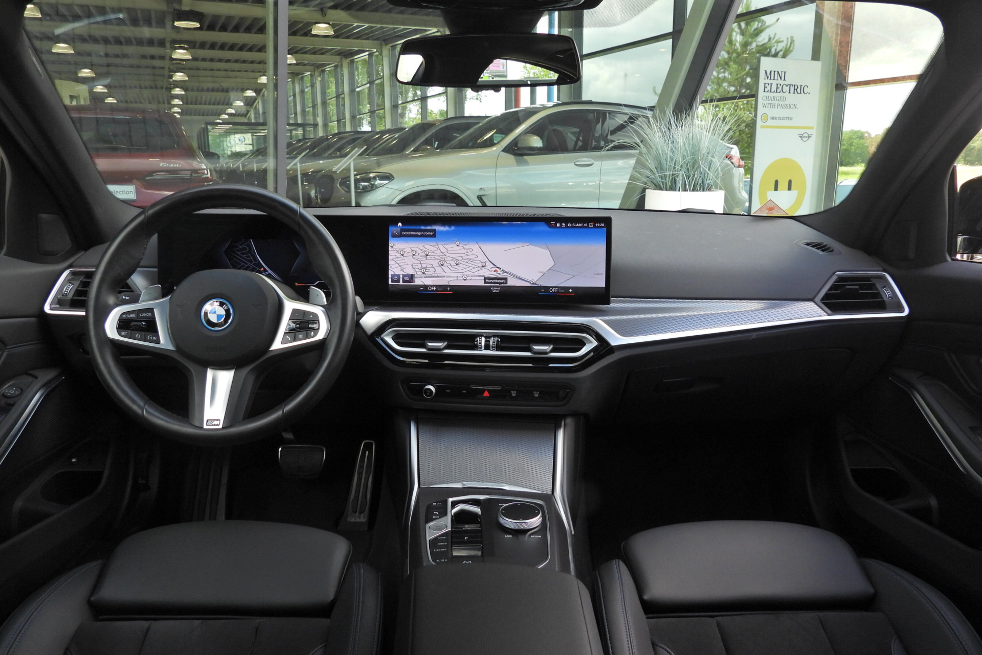 BMW 3 Serie 320e M Sport Automaat