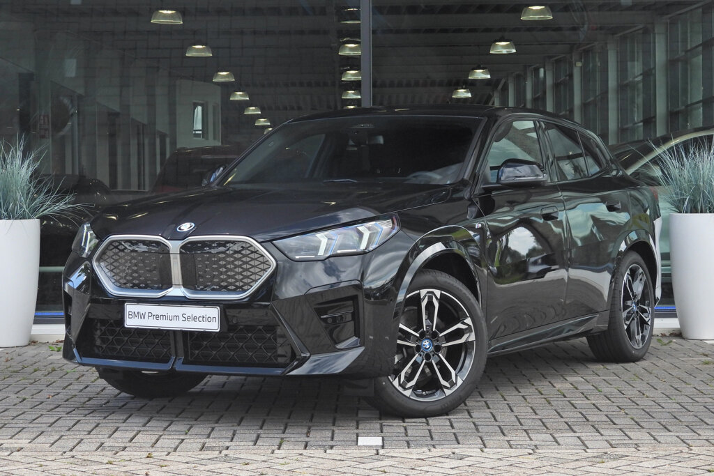 BMW iX2 1