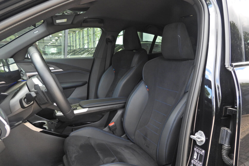 BMW iX2 16