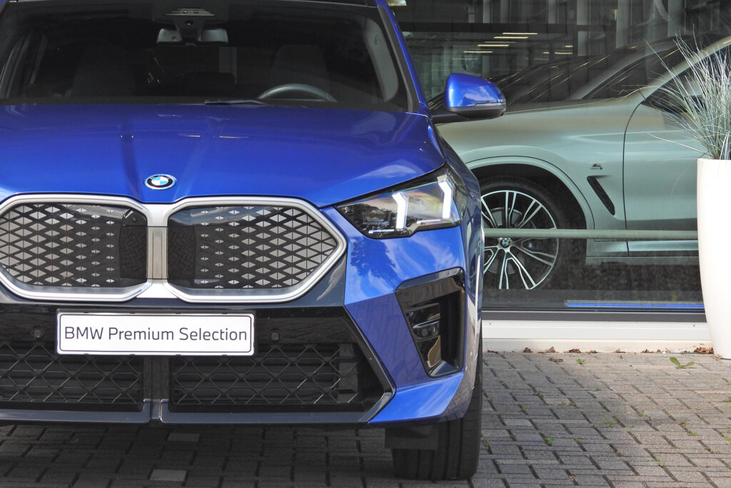 BMW iX2 9