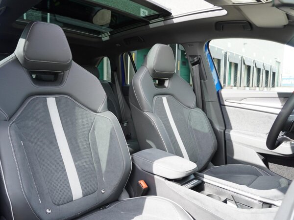 lederen/alcantara bekleding lederen/alcantara bekleding