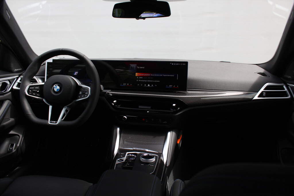 BMW i4 13