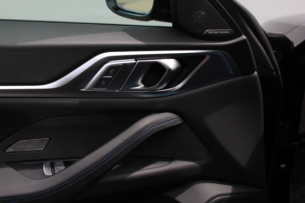 BMW i4 29