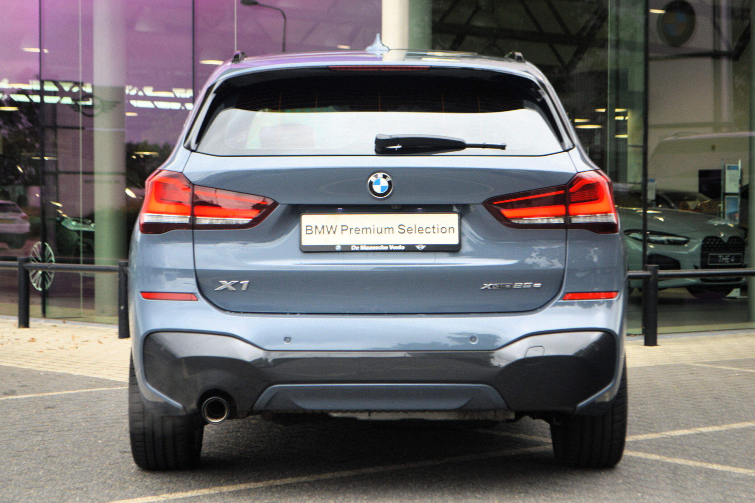BMW X1 6