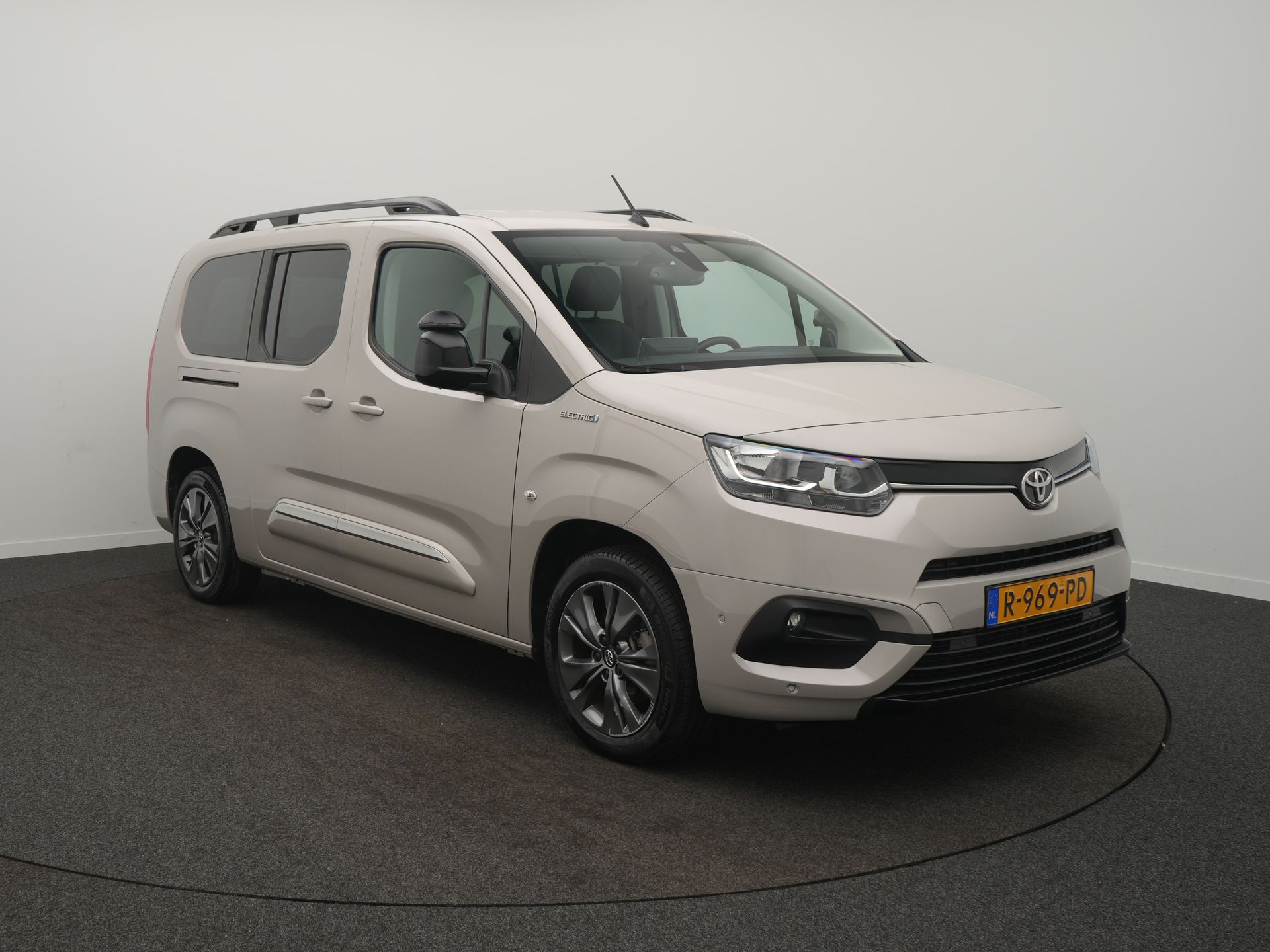Toyota PROACE CITY Verso Electric Dynamic Long 50 kWh - Afbeelding 3