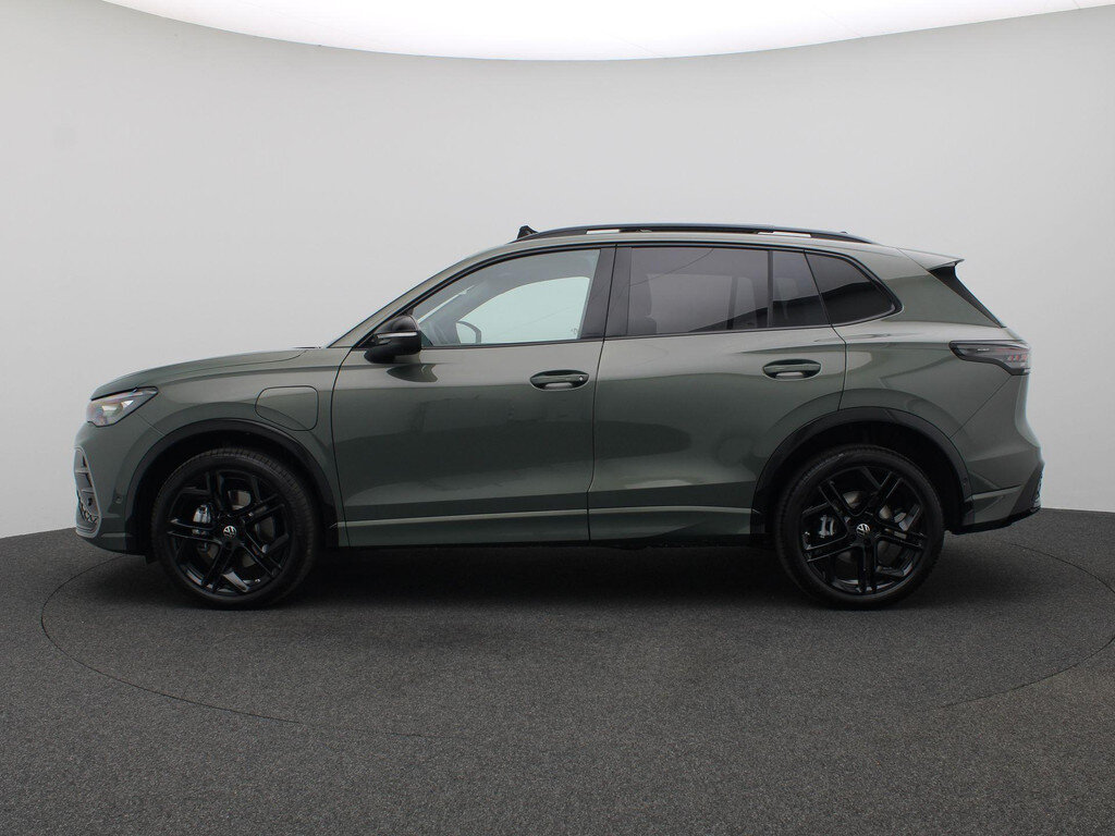 Volkswagen Tiguan 1.5 eHybrid R-Line Edition 272PK DSG Pano-Schuifdak, Black Style - Image 3