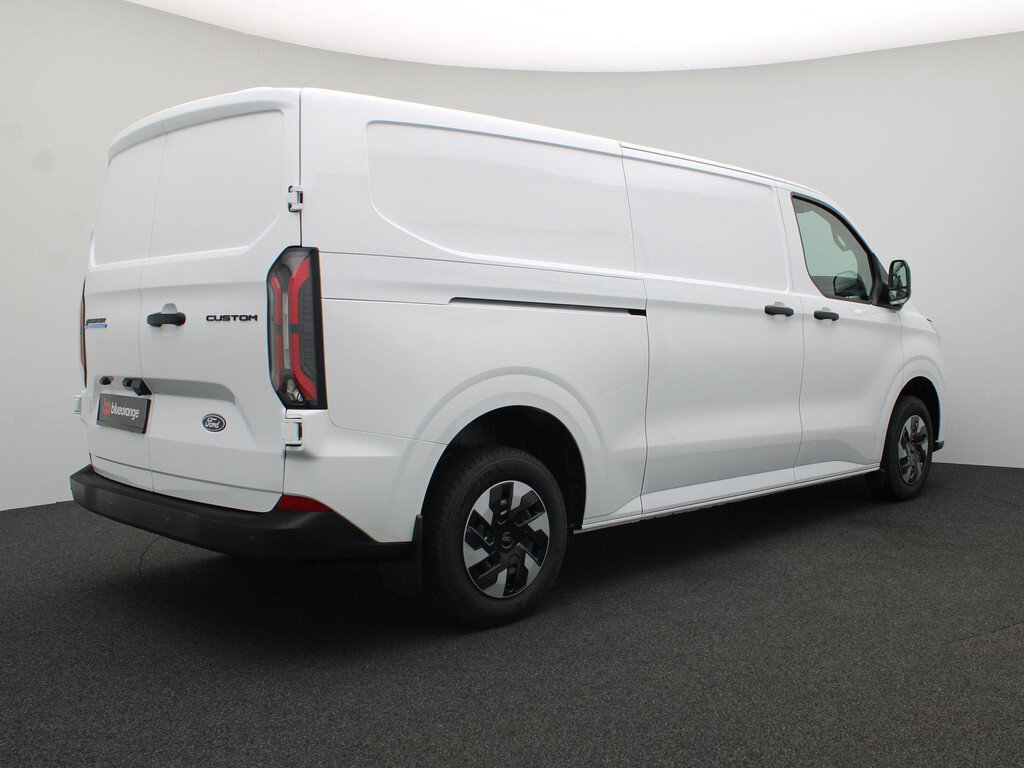 Ford E-Transit Cust. 340 L2H1 Trend 71 kWh 136PK Aut. Achteruitrijcamera, Stoel-Stuur - Image 4