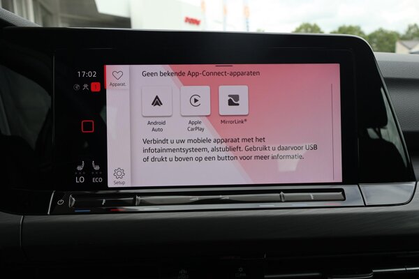Apple Carplay/Android Auto Apple Carplay/Android Auto