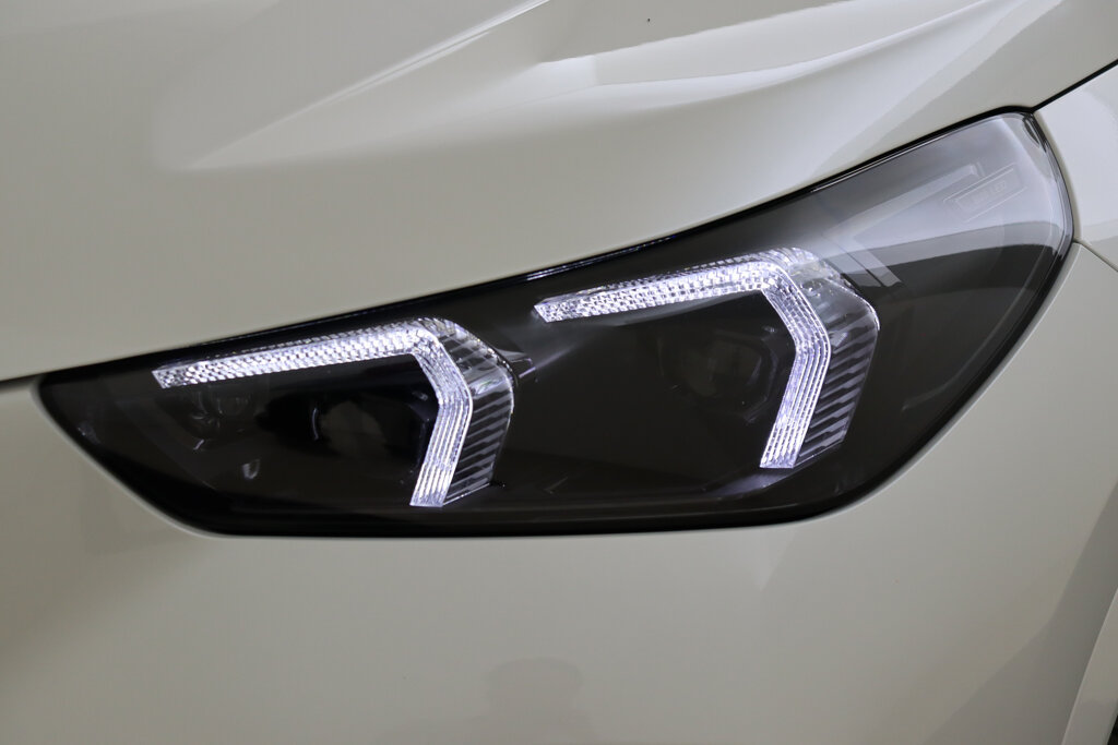 BMW iX1 55
