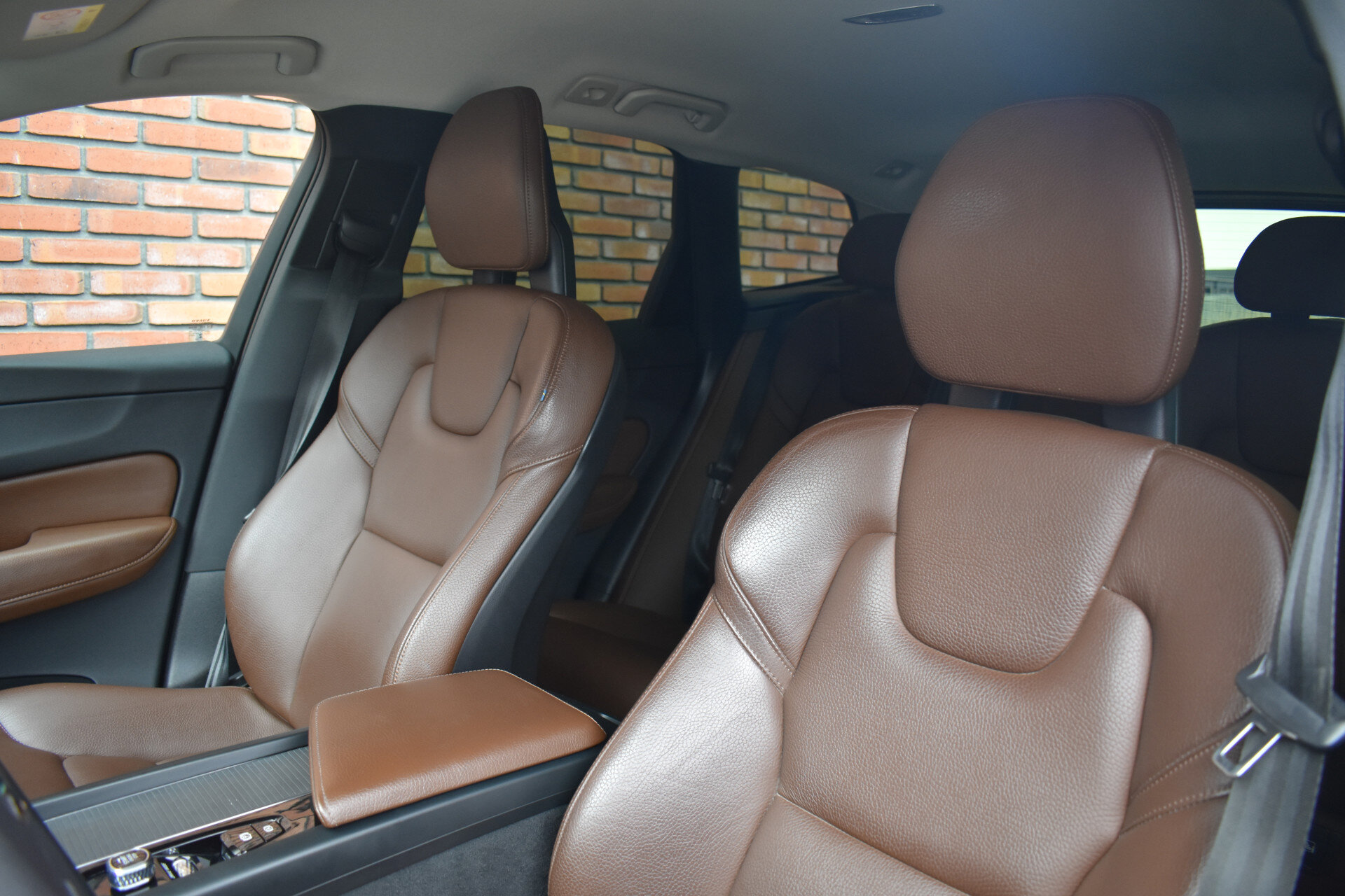 Volvo XC60 T5 252PK Momentum - Afbeelding 5