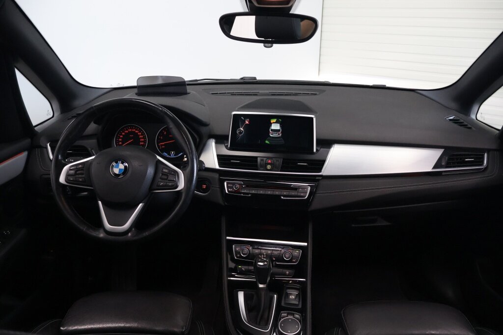 BMW 2 Serie Active Tourer 225xe High Executive Sportline | Panoramadak | LED | Leder - Afbeelding 2