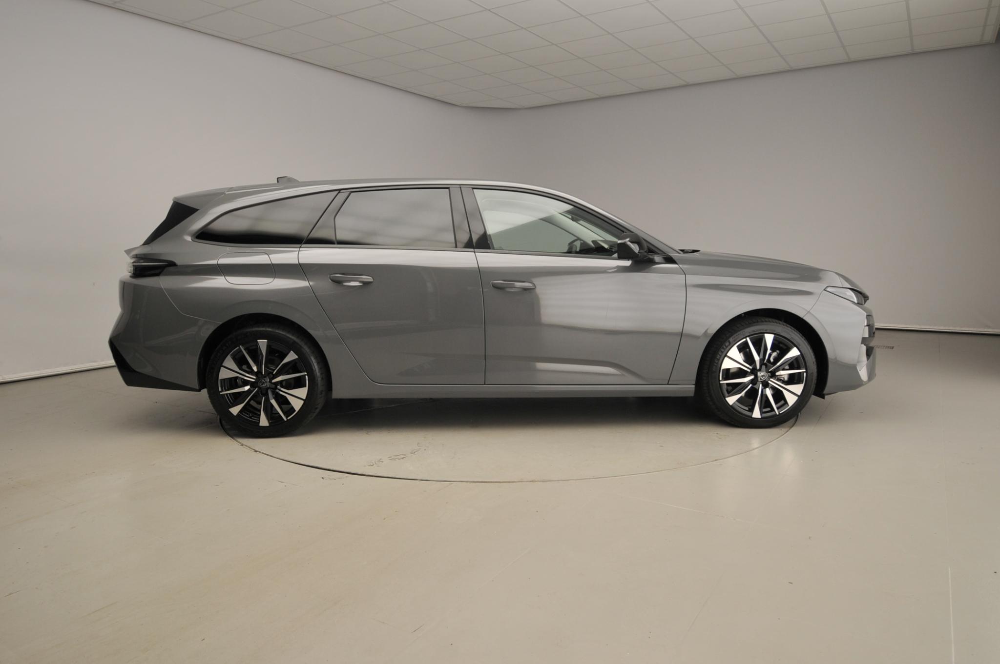 Peugeot 308 SW Allure Hybrid 145pk Automaat - Afbeelding 4