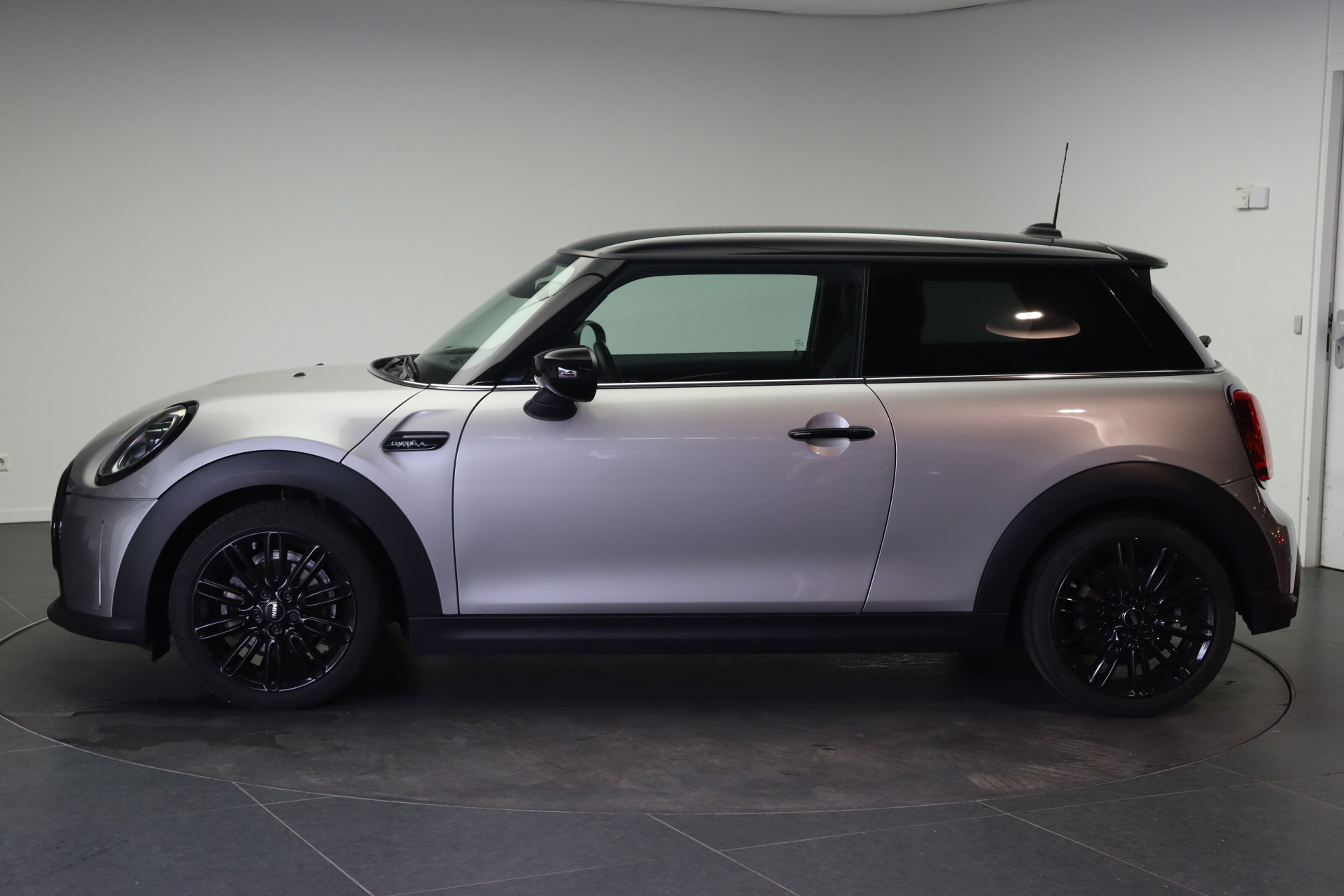 MINI Cooper Hatchback Classic Camden Automaat