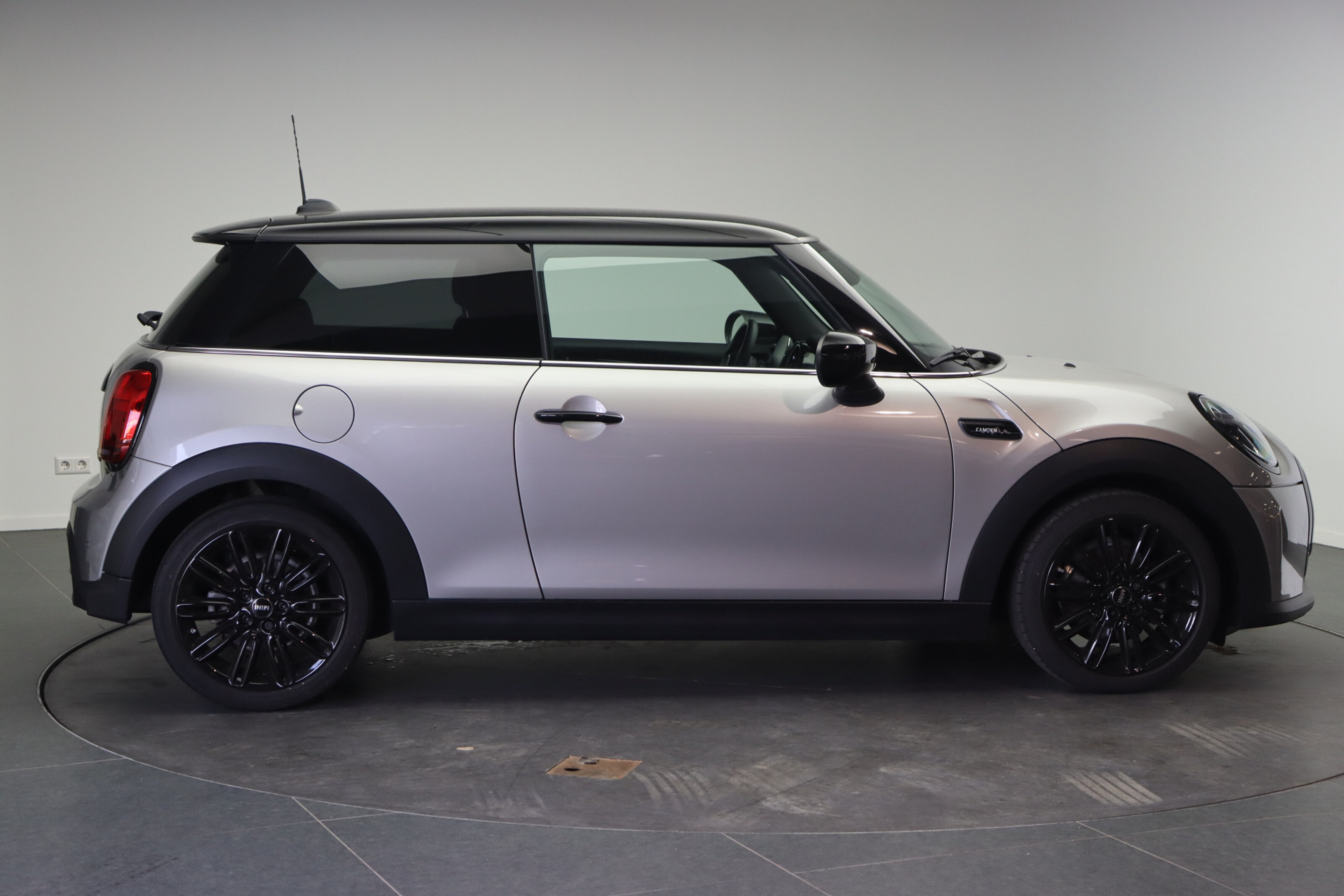 MINI Cooper Hatchback Classic Camden Automaat