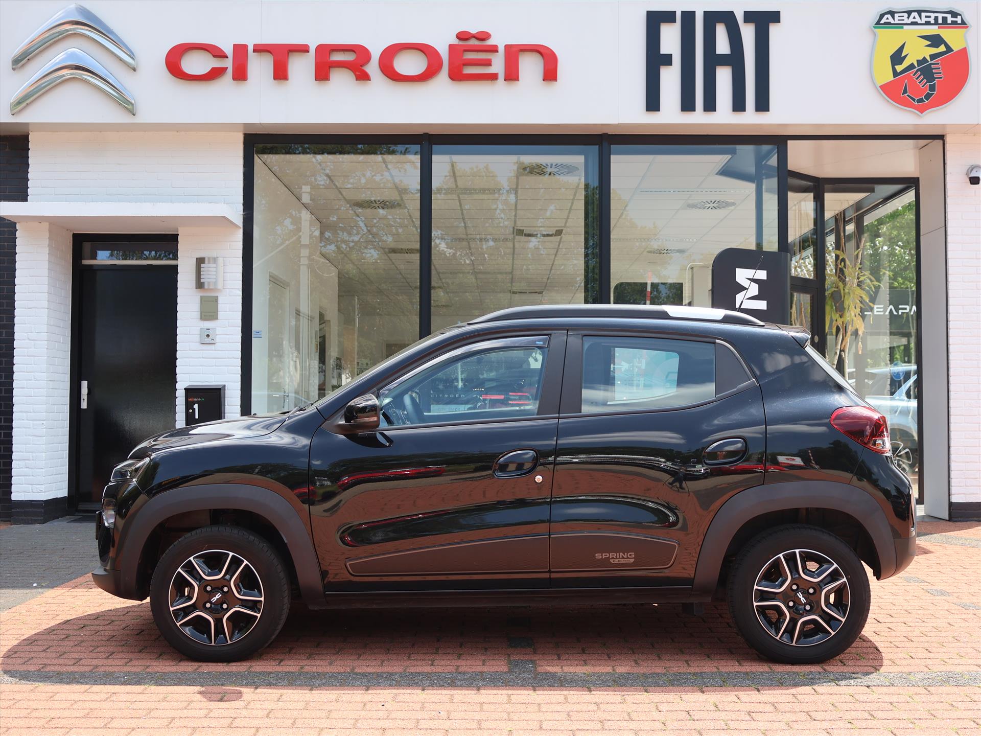 Dacia Spring Electric 27kWh 45PK Comfort Plus, Rijklaarprijs | Camera | Navigatie | Bluetooth | - Afbeelding 2