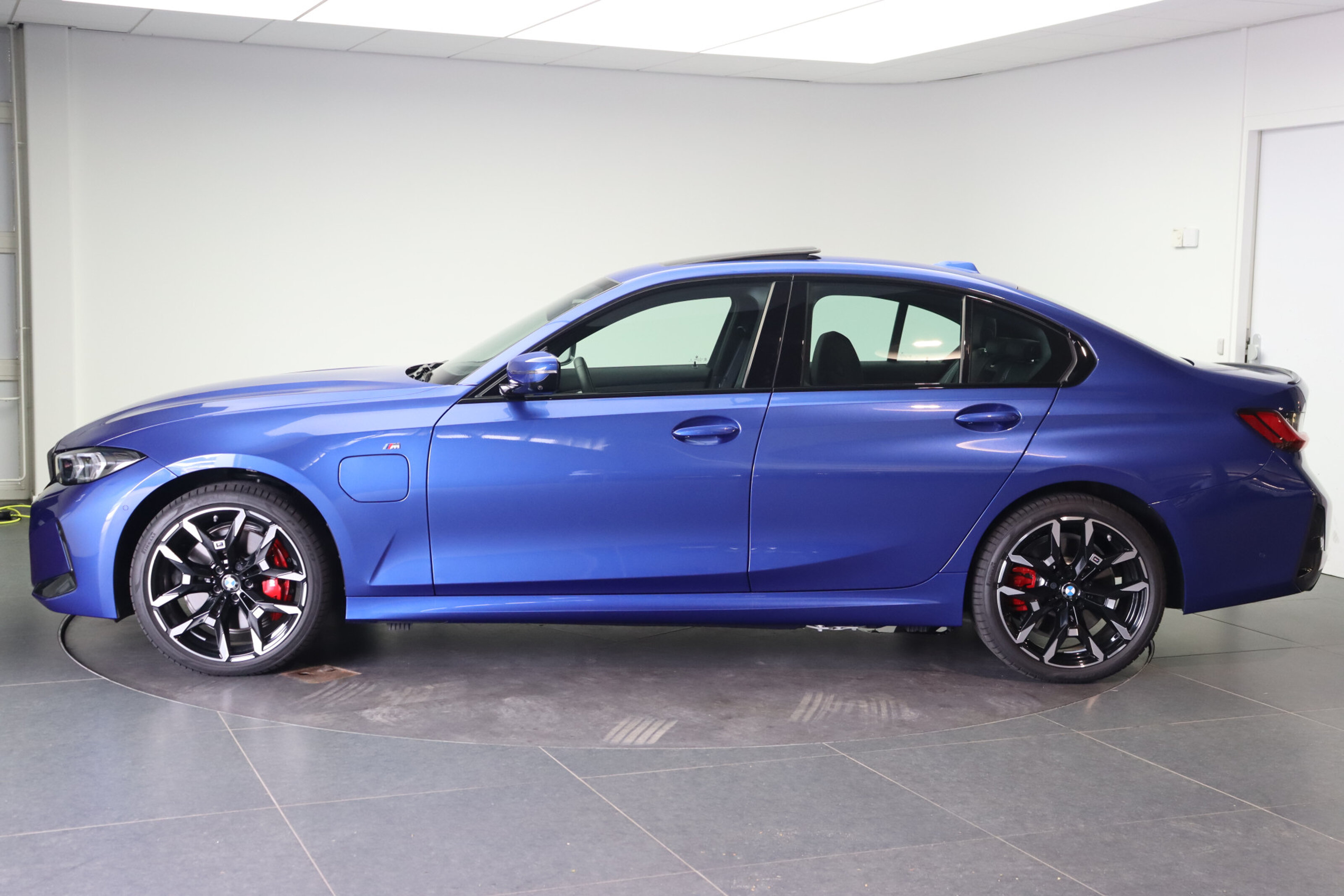 BMW 3 Serie 330e M Sport Automaat