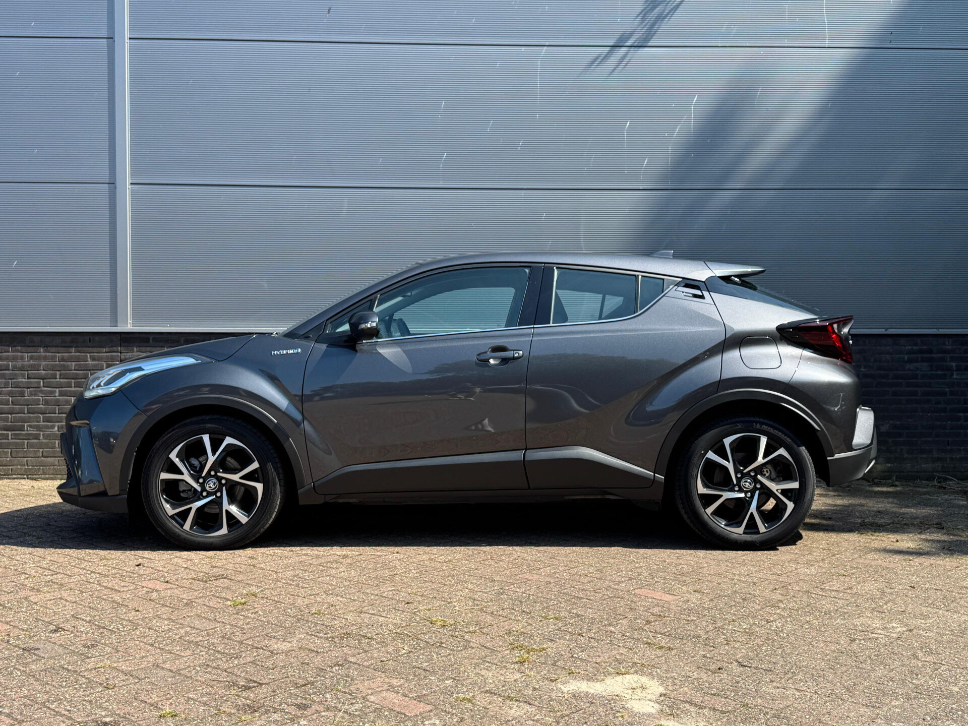 Toyota C-HR 1.8 Hybrid Dynamic - Afbeelding 2