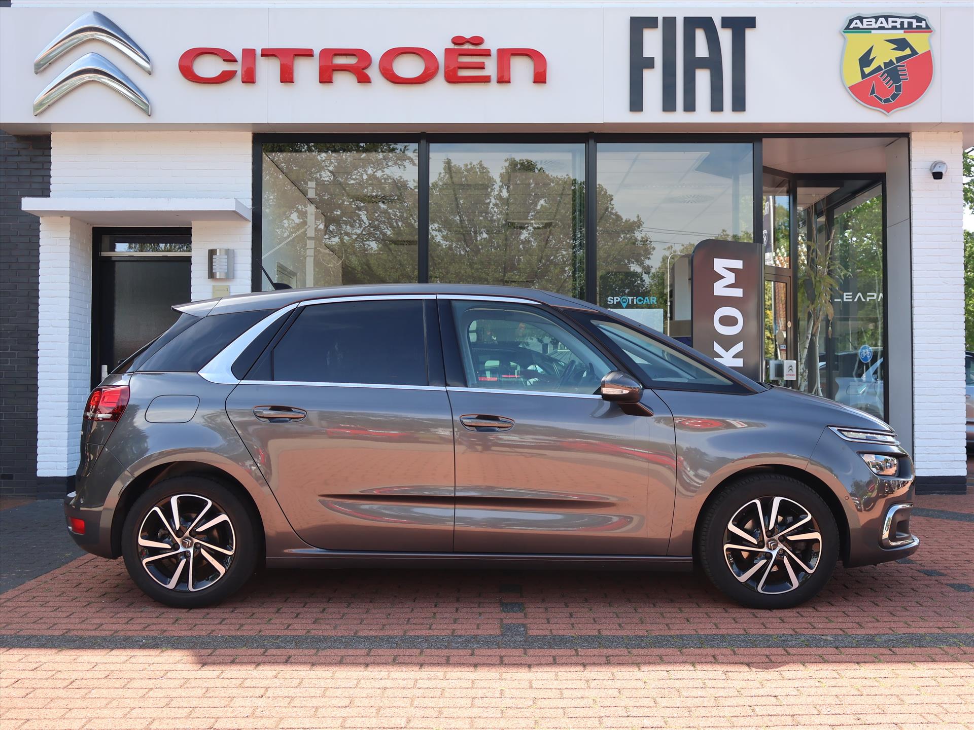 Citroën C4 Spacetourer PureTech 130PK S&S EAT8 Automaat Business, Rijklaarprijs | Leder | Trekhaak afn. | Camera | Navigatie - Afbeelding 3