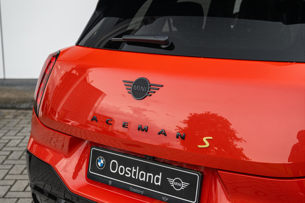 MINI Aceman 32