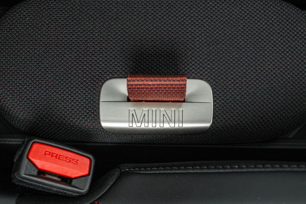 MINI Aceman 33