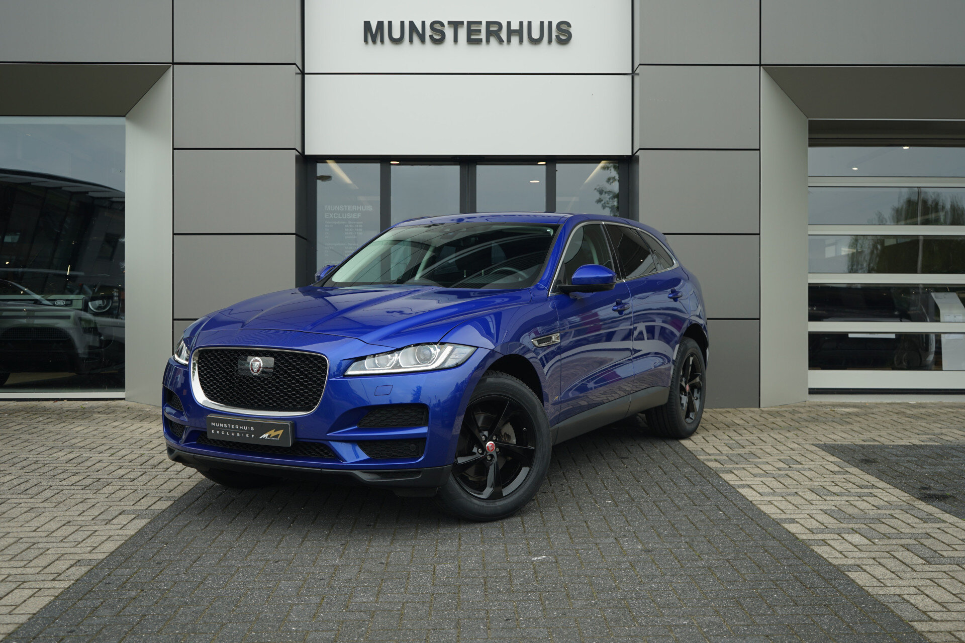 Jaguar F-PACE 2.0t AWD Pure