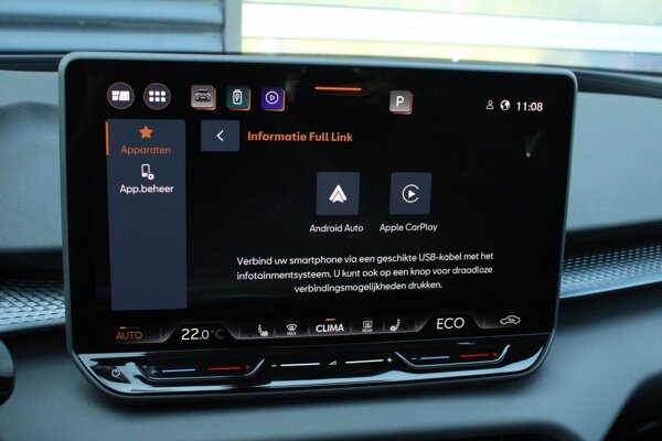 Apple Carplay/Android Auto Apple Carplay/Android Auto
