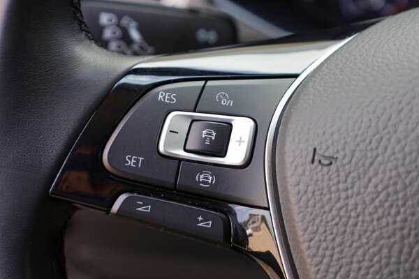 cruise control adaptief cruise control adaptief