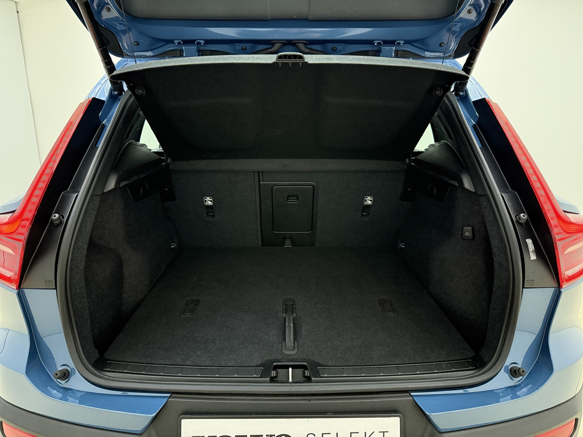 Volvo XC40 B3 177pk Automaat Core - Afbeelding 4