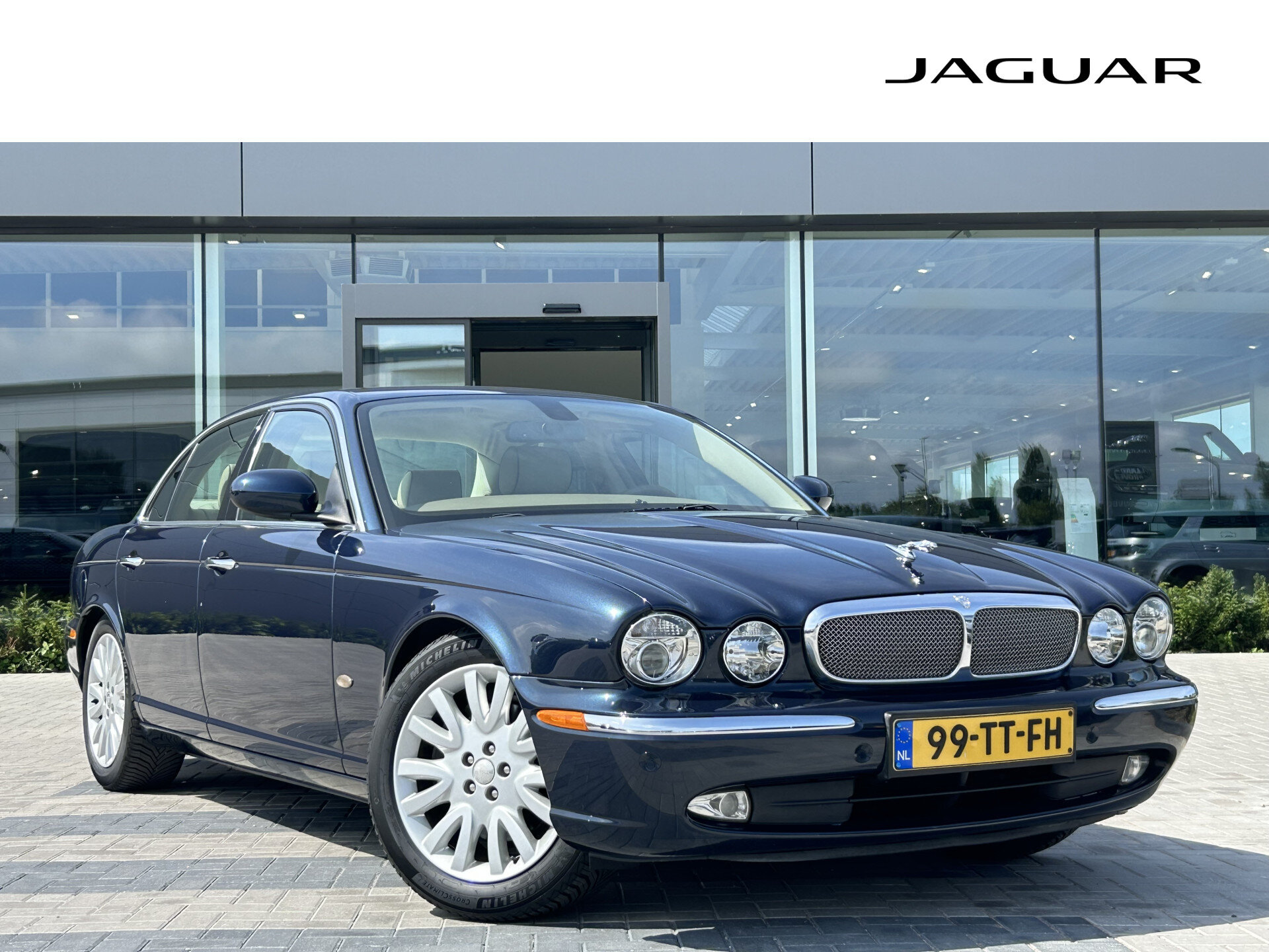 Jaguar XJ 4.2 298pk V8 Sovereign