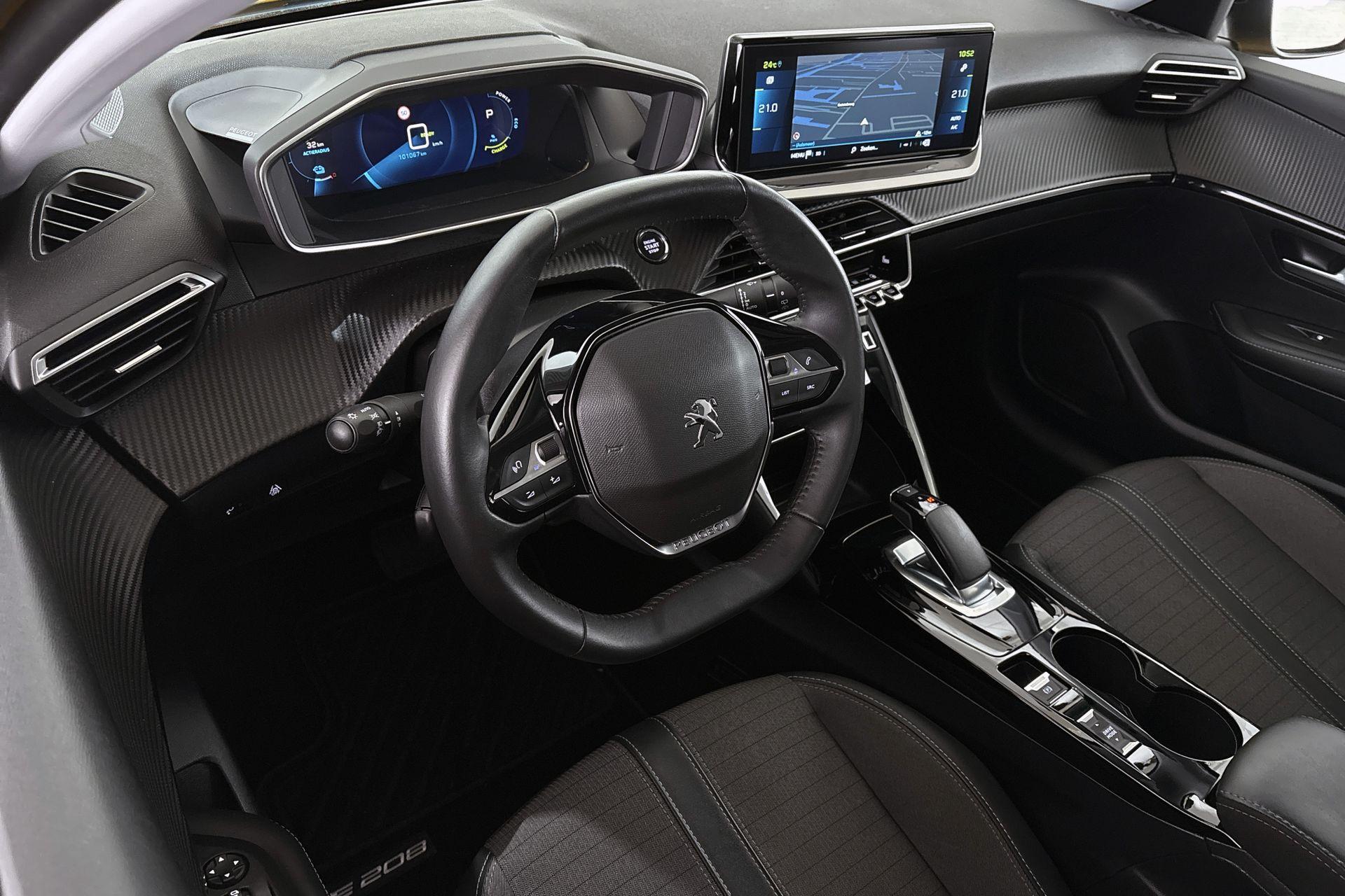 Peugeot e-208