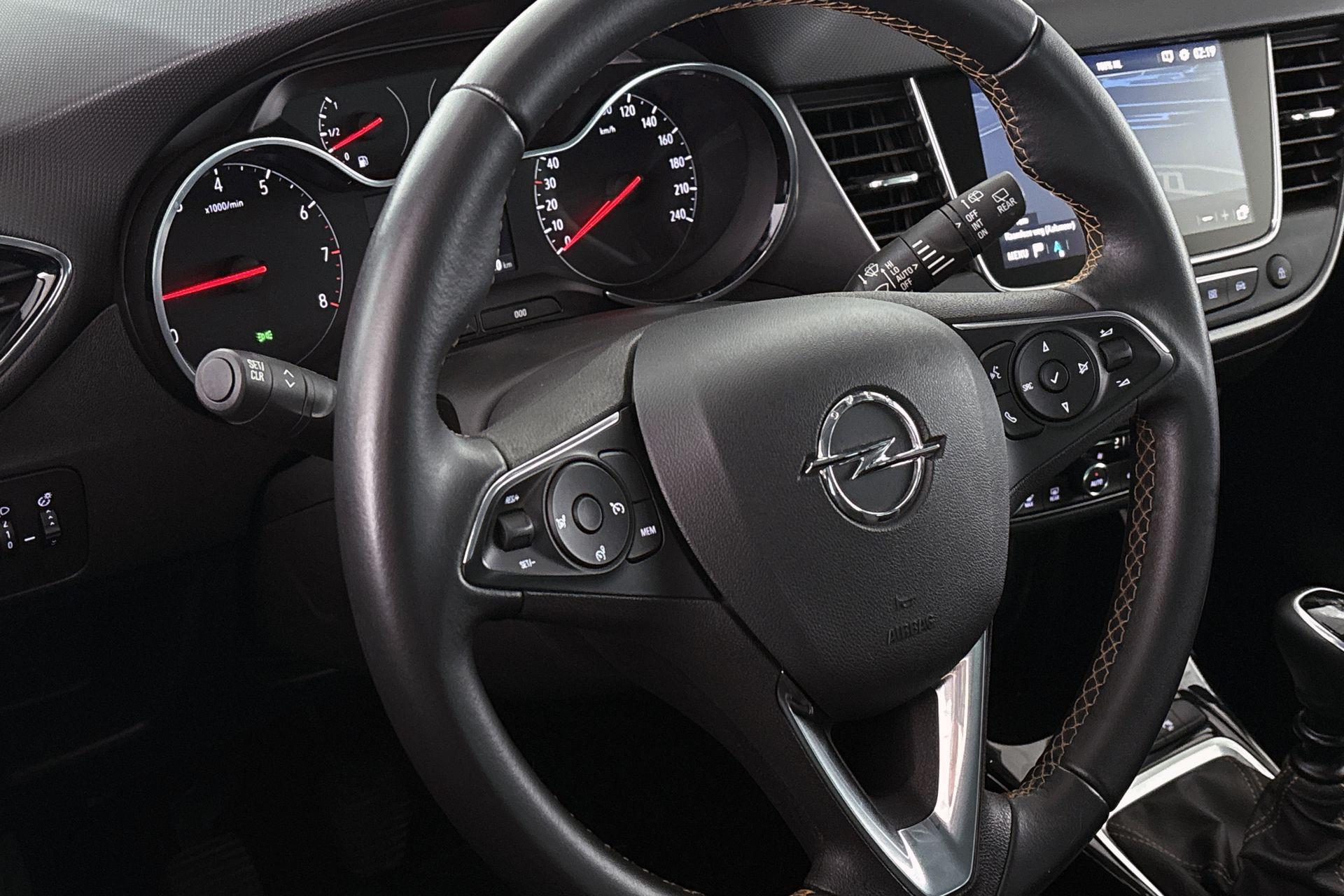 Opel Crossland X