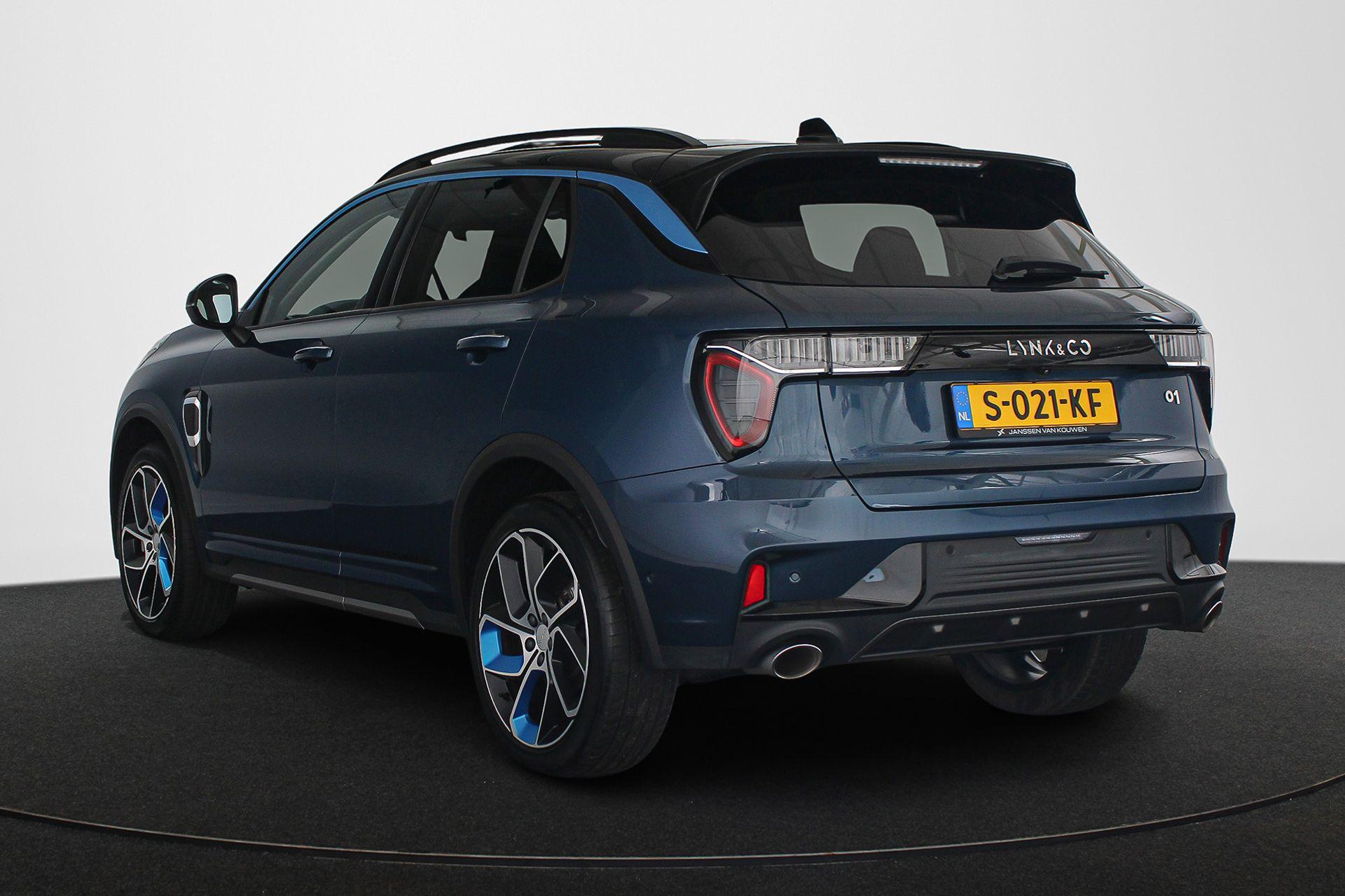 Lynk & Co 01